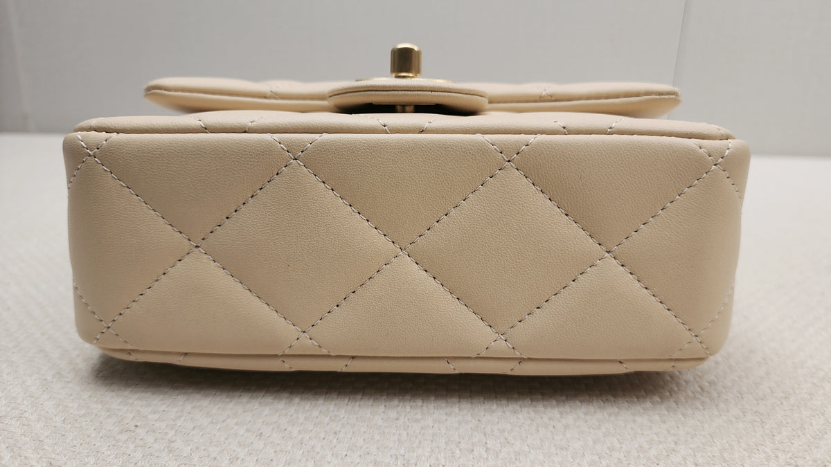 Chanel Beige Lambskin 25C Enamel Top Handle Flap Bag (GHW)