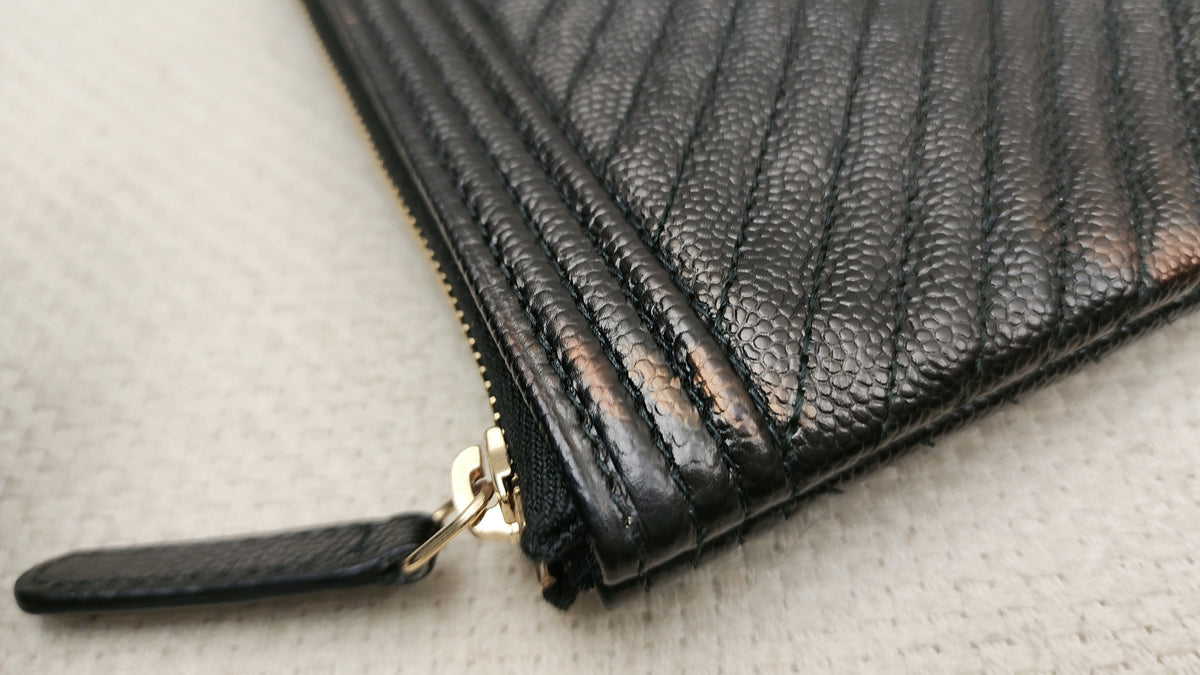 Chanel Black Caviar Medium O’case (LGHW)