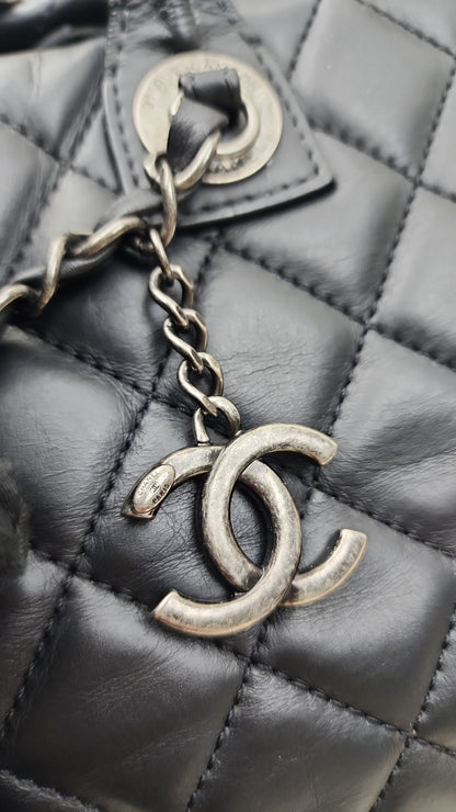 Chanel Black Calfskin Easy Shopping Tote