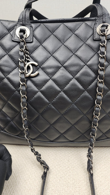 Chanel Black Calfskin Easy Shopping Tote