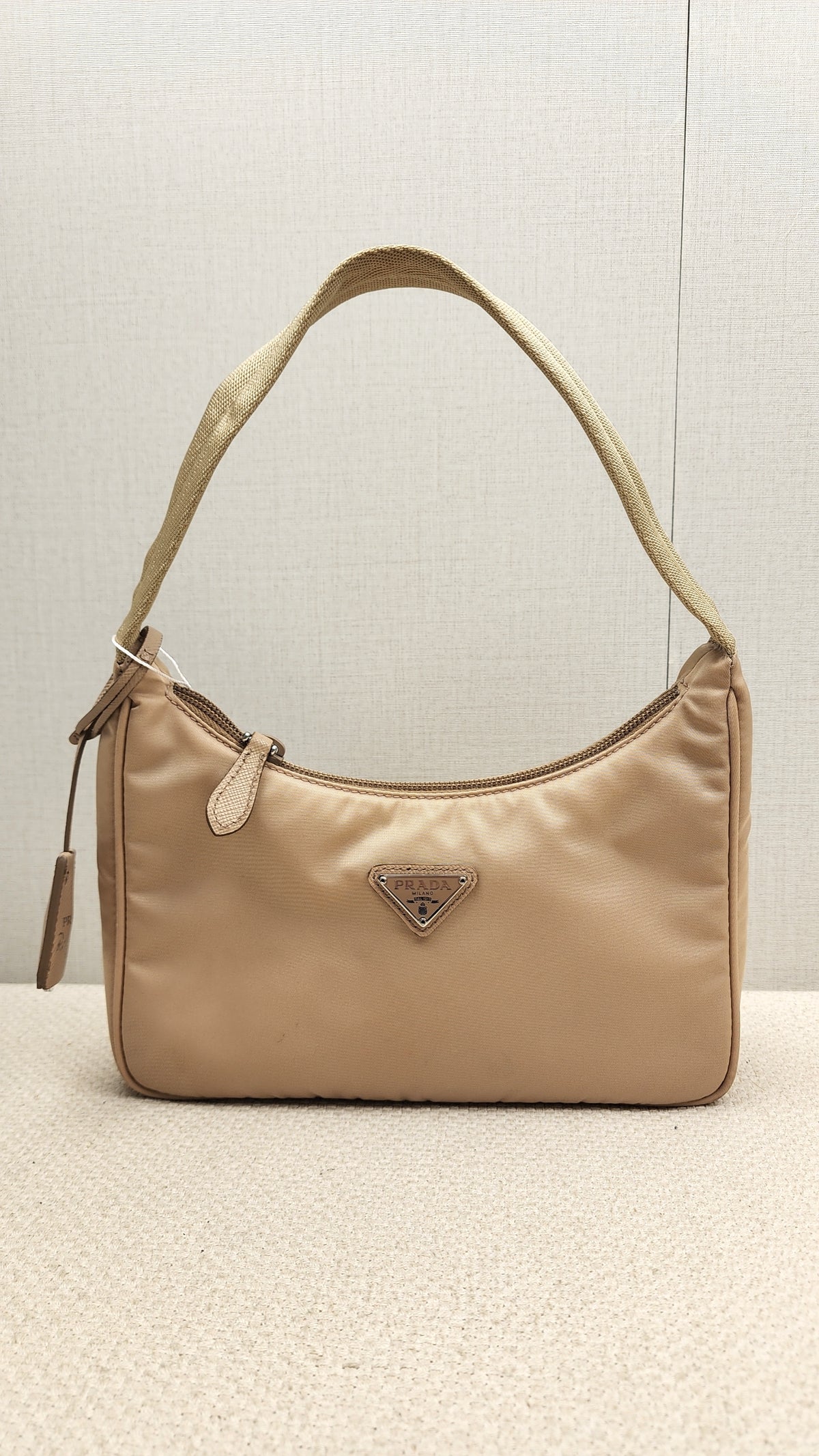 Prada Beige Tessuto Re-edition 2000 Hobo