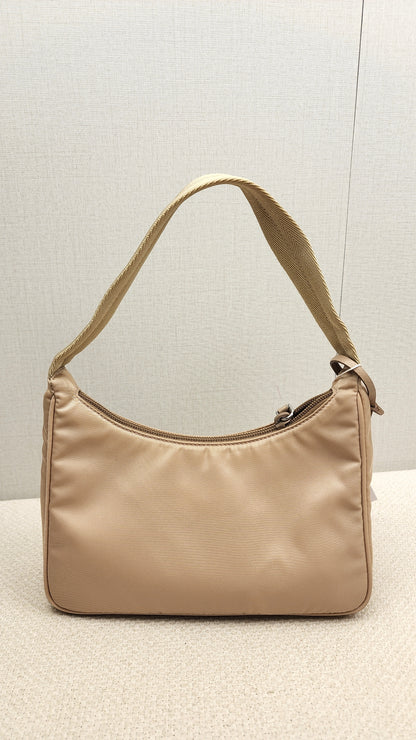 Prada Beige Tessuto Re-edition 2000 Hobo