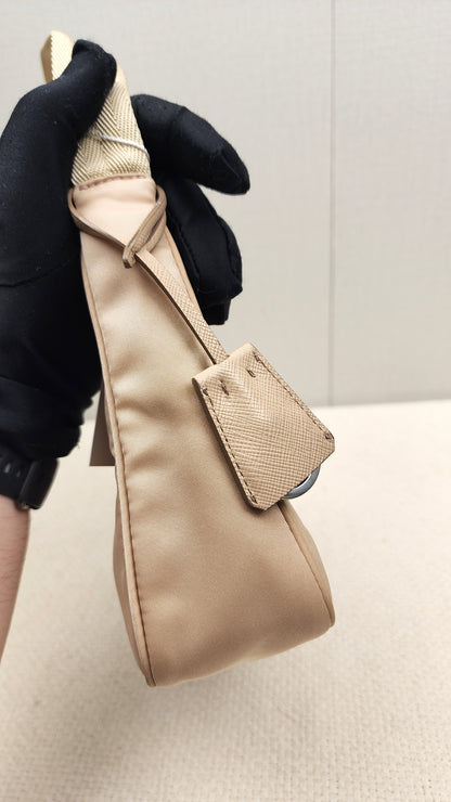 Prada Beige Tessuto Re-edition 2000 Hobo