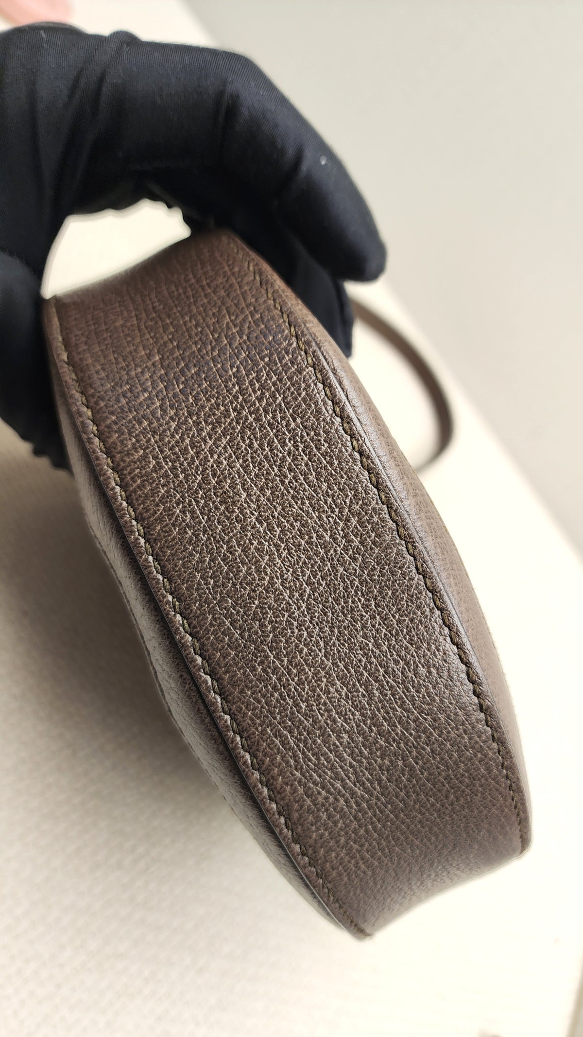 Gucci Ophidia GG Supreme Mini Round Chain Bag