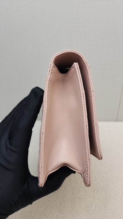 Chanel Fantasy Pearl Flap Bag Pink Shoulder Bag (GHW)