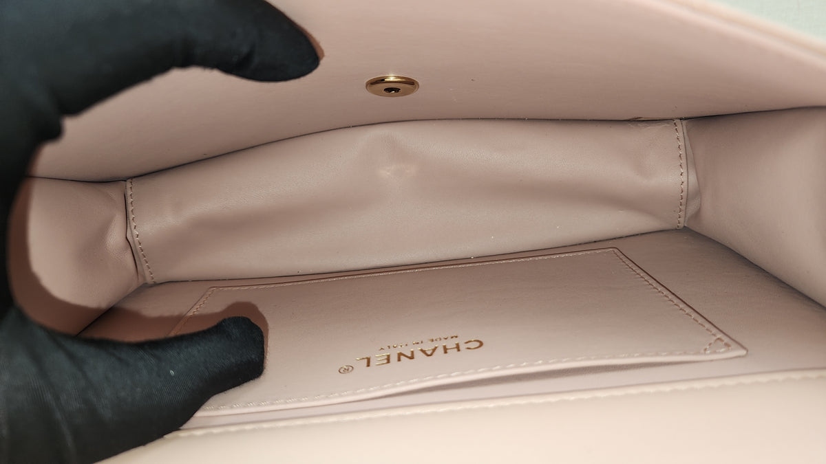 Chanel Fantasy Pearl Flap Bag Pink Shoulder Bag (GHW)
