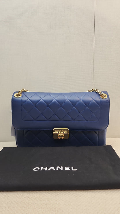 Chanel Black Caviar Zip Wallet Pouch (GHW)