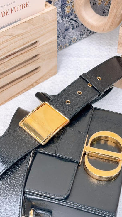 Dior Black Calfskin 30 Montaigne Box Bag (GHW)