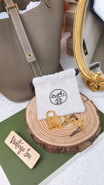 Hermes Etoupe Picotin 18 (GHW)