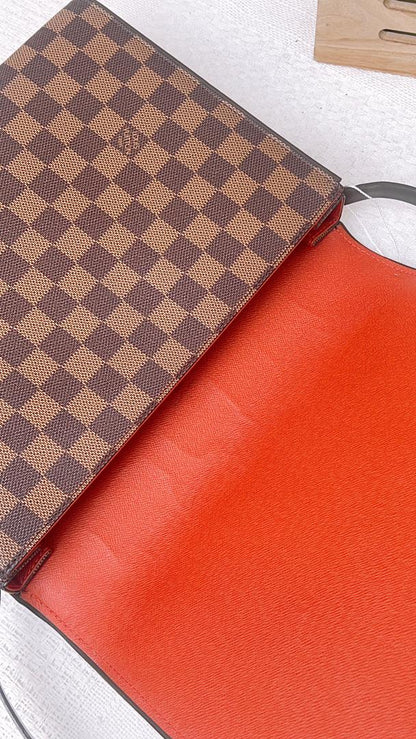 LV Damier Ebene Tribeca MM