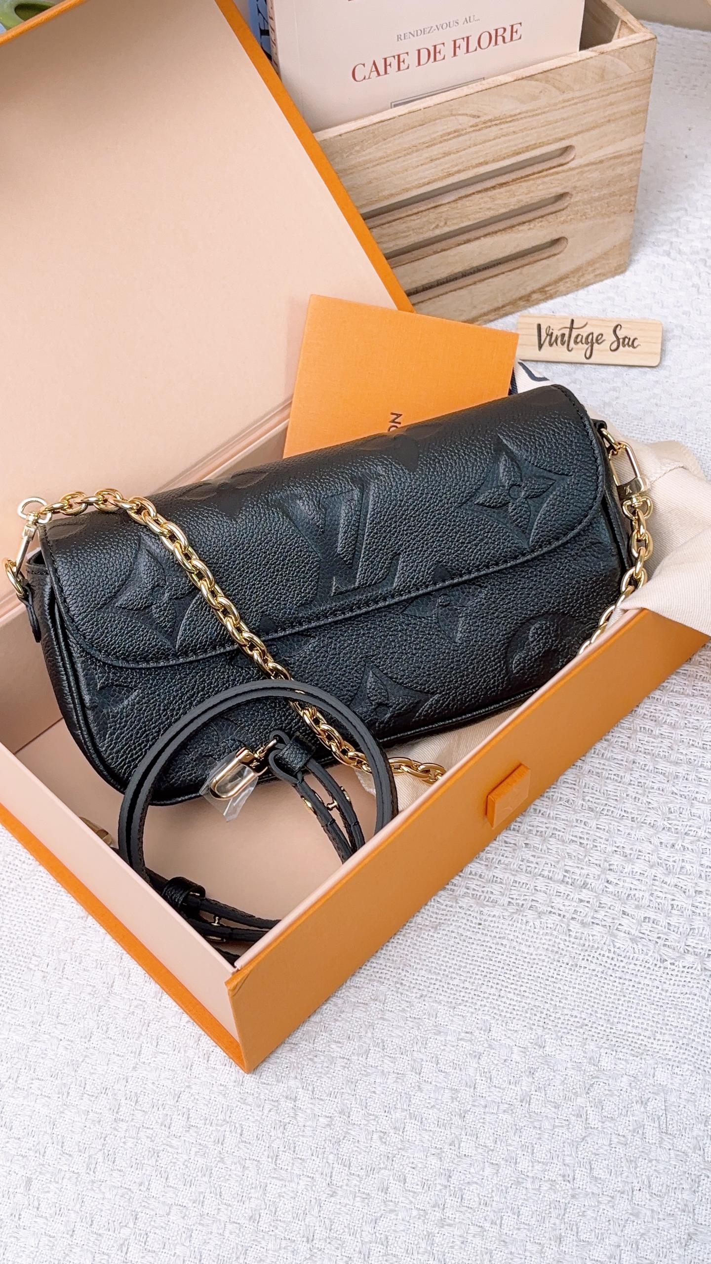 Louis Vuitton Black Empreinte Ivy WOC