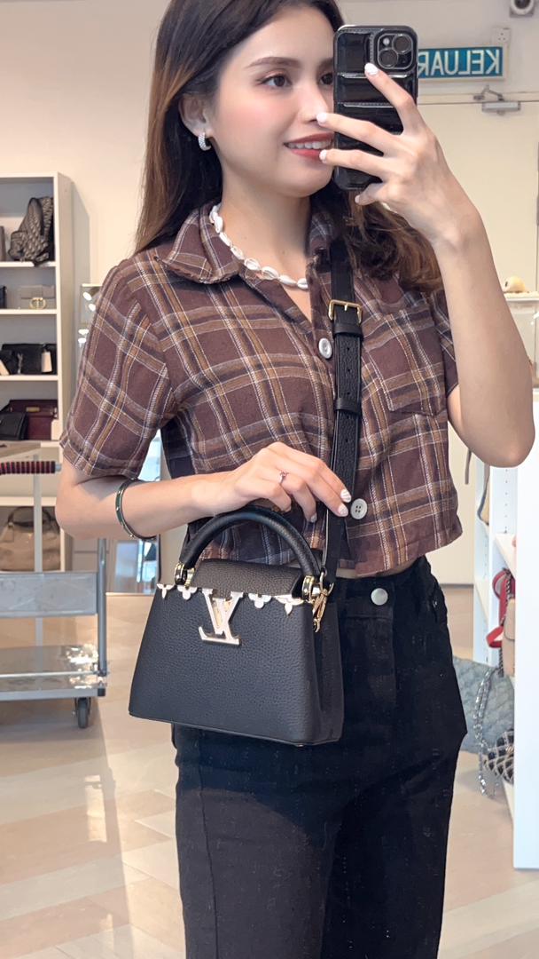 LV Black Mini Capucines W Strap