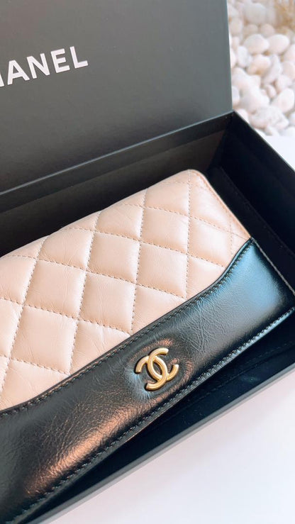 Chanel Black and Beige Gabrielle CC Yen Wallet