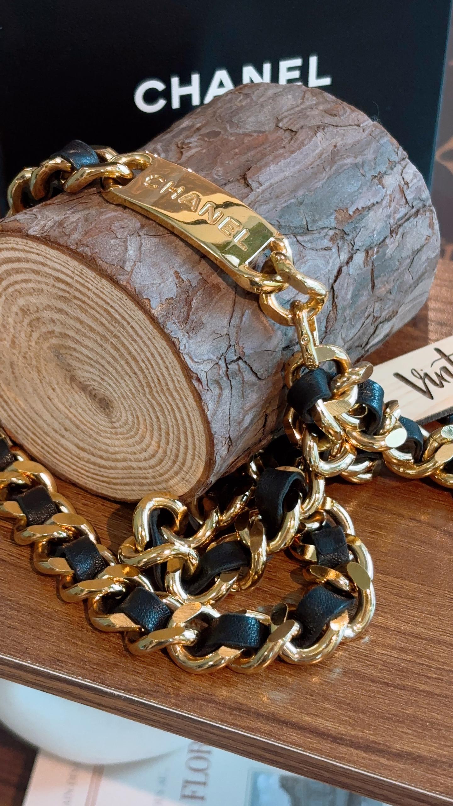 Chanel Gold Black Vintage Medallion Chain Belt 80cm