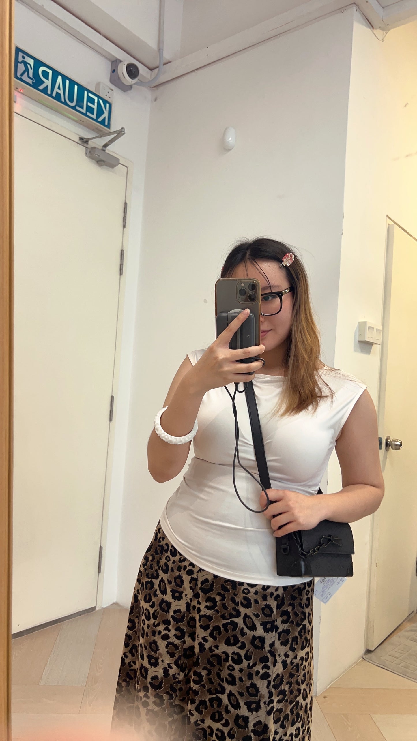 LV Monogram Taurillon Steamer Wearable Wallet