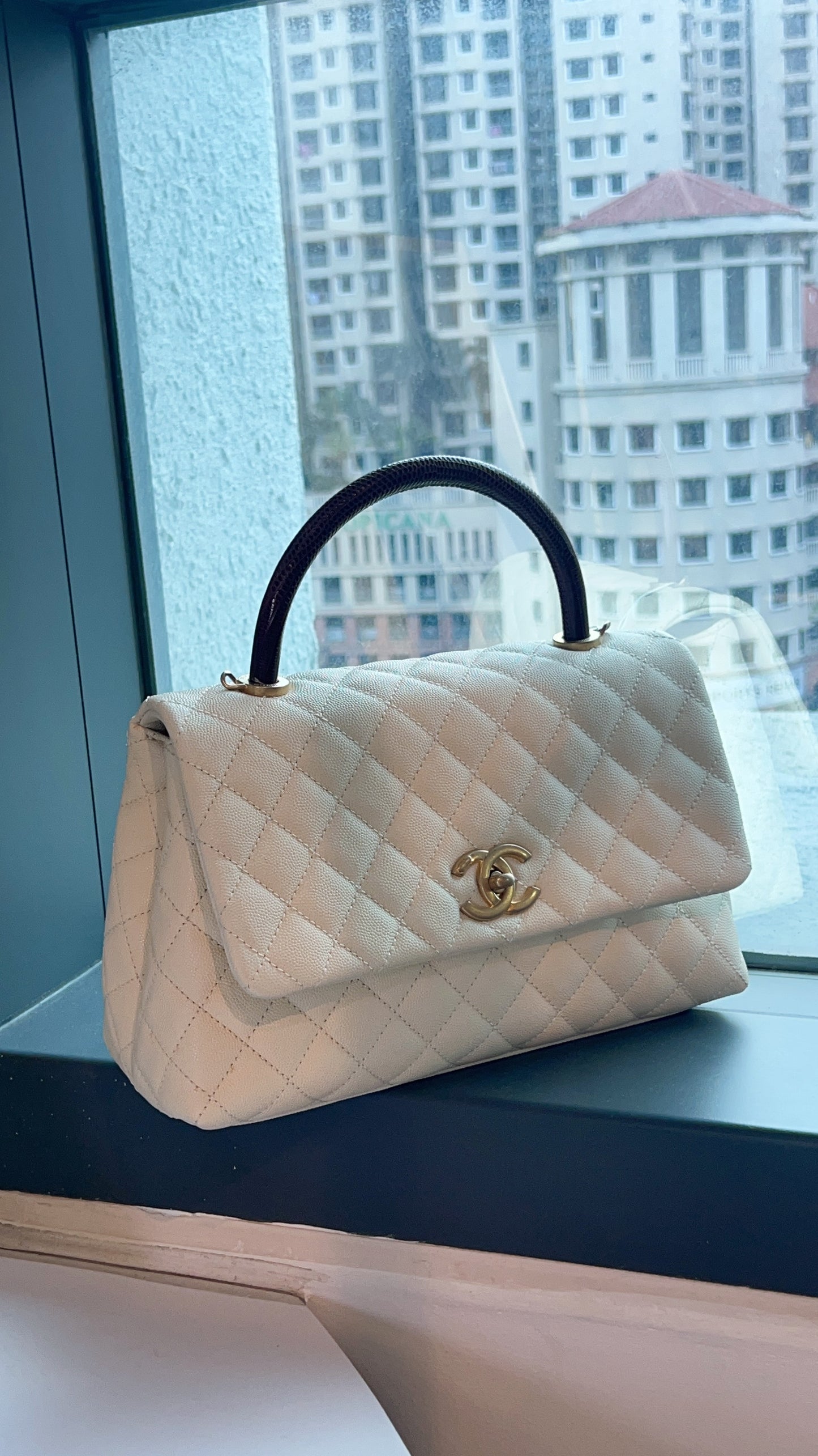 Chanel Ivory Medium Caviar Coco Handle GHW