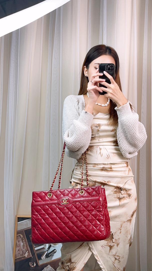 Chanel Crinkled Caviar Shopping Tote GHW