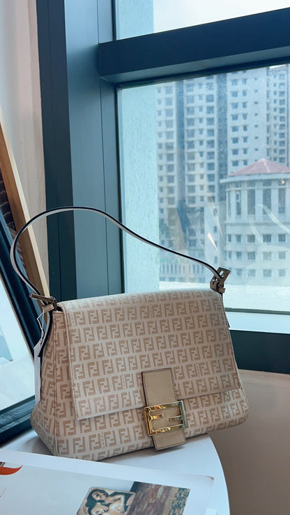 Fendi Mamma Baguette Beige x White GHW