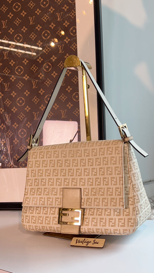 Fendi Mamma Baguette Beige x White GHW