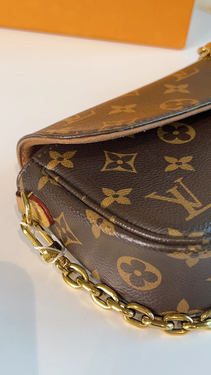 LV Monogram Ivy WOC
