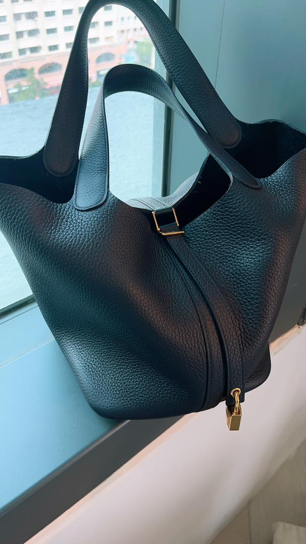 Hermes Bleau Nuit Picotin 22 (GHW)