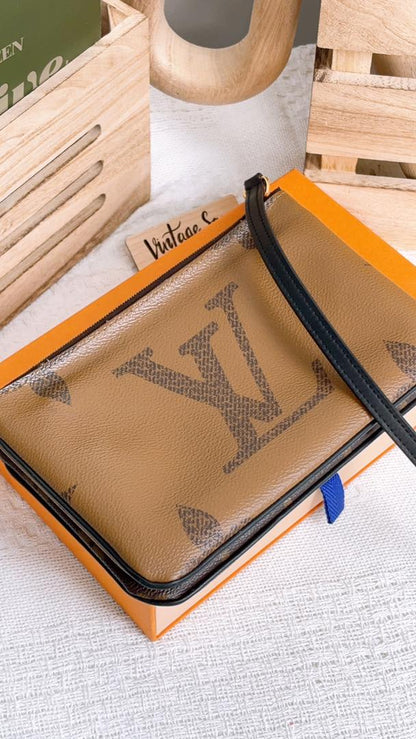 Louis Vuitton Reverse Monogram Double Zip Pochette