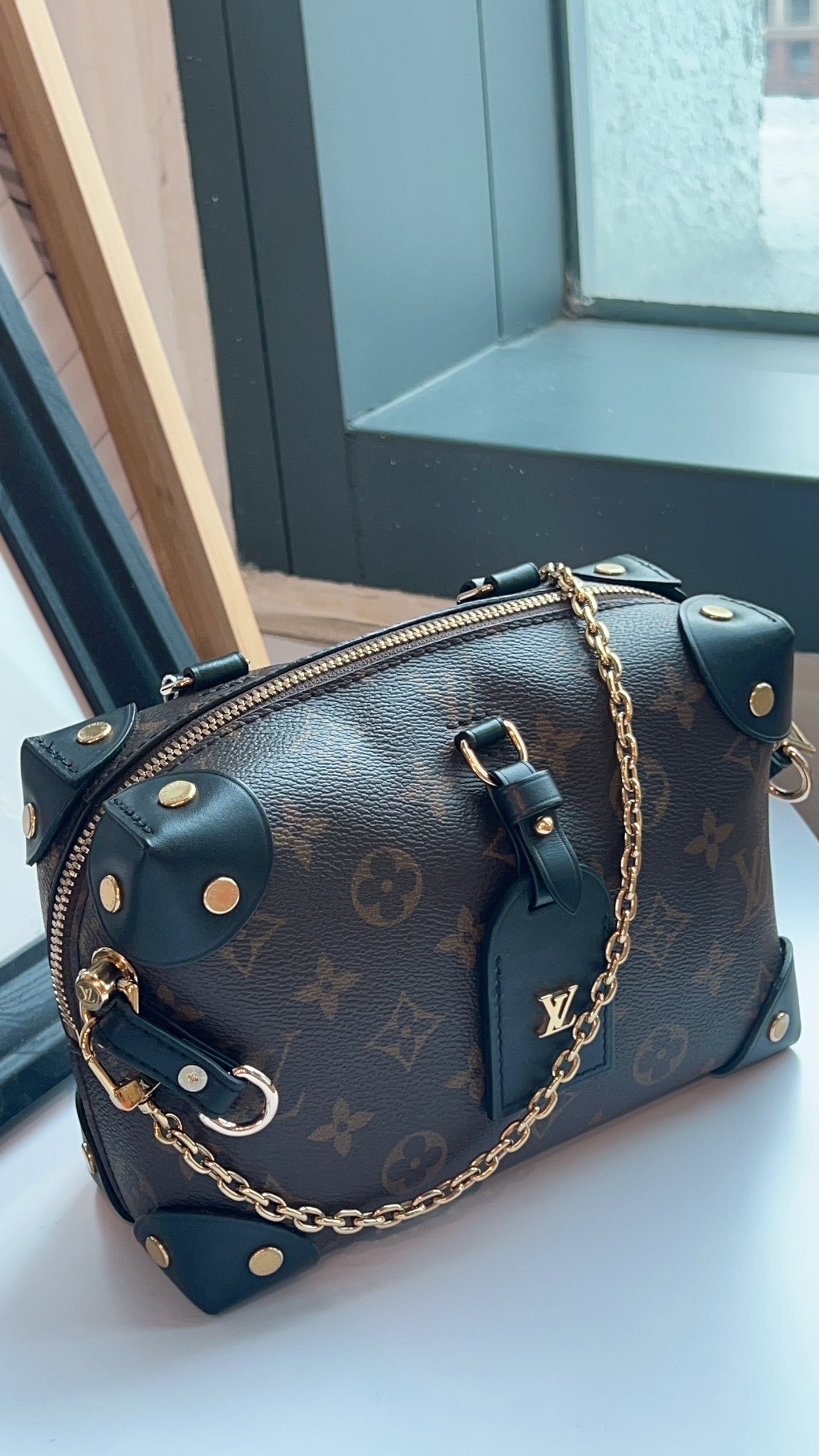 LV Monogram Petit Maue Soupe