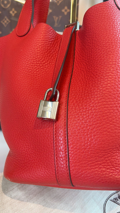 Hermes Picotin 22 in Red Clemence
