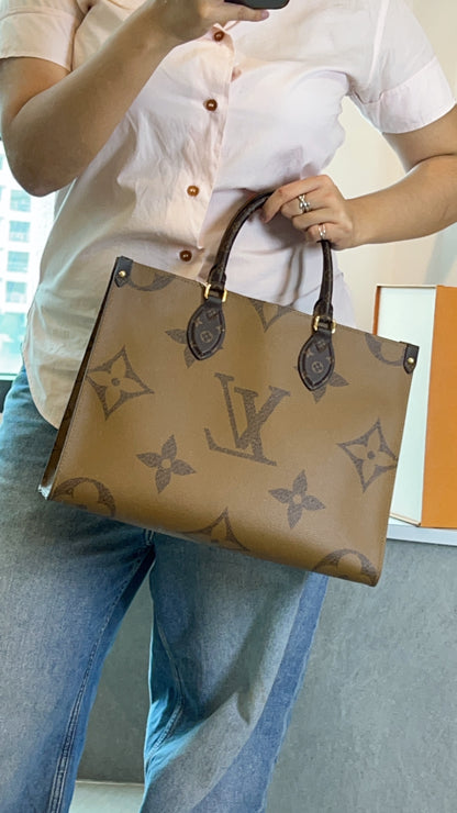LV Monogram Reverse On The Go MM