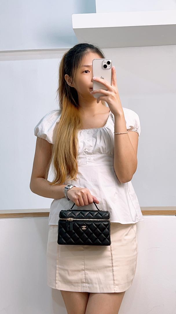 Chanel Black Caviar Top Handle Vanity Case (LGHW)