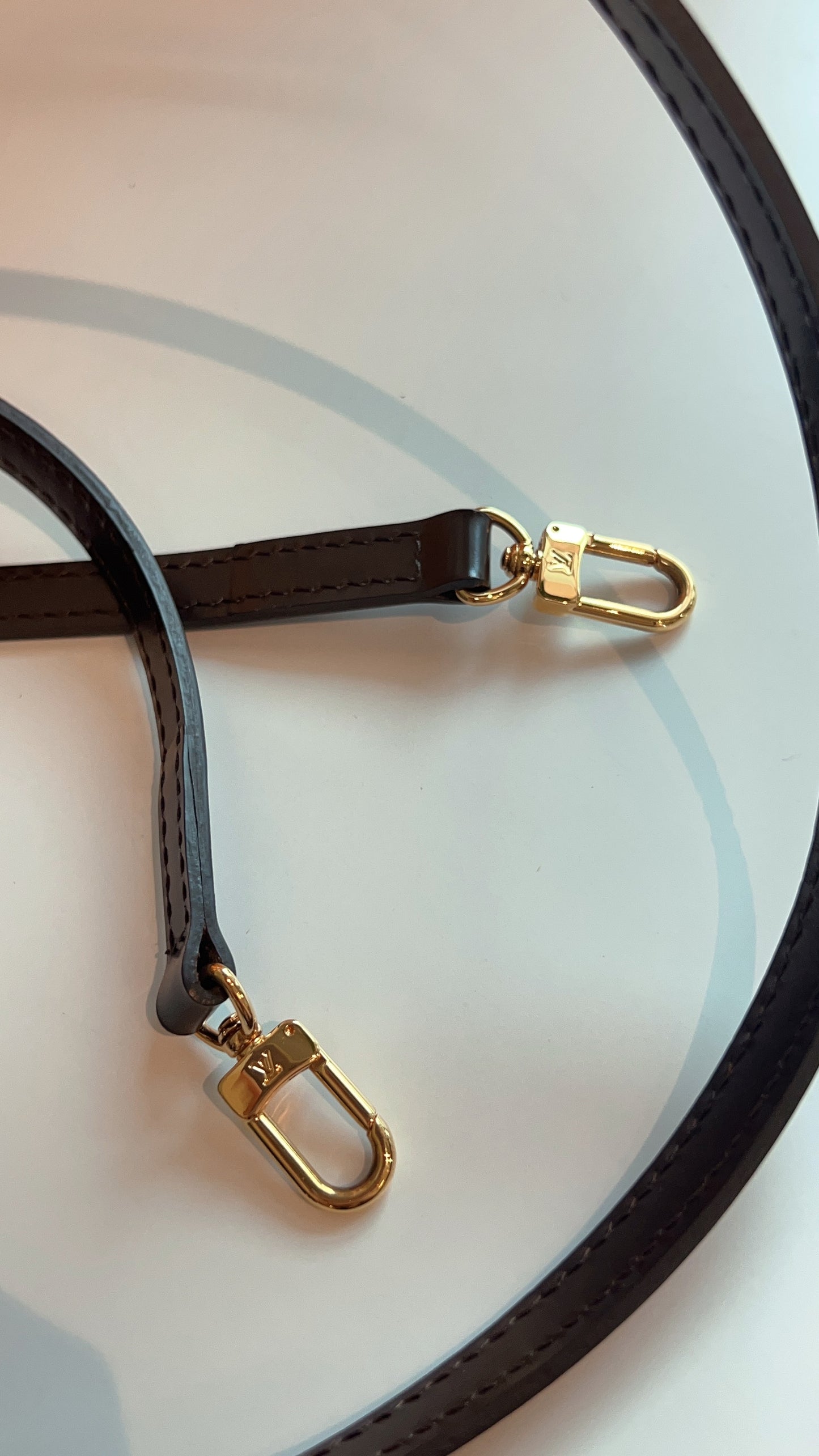 LV Damier Ebene Alma BB