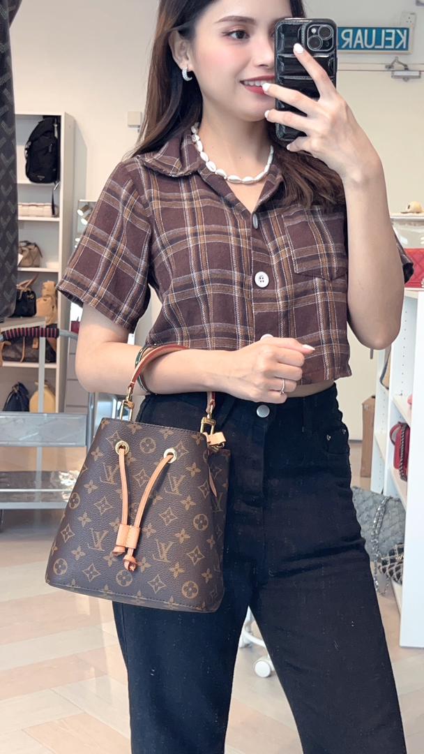 LV Monogram Neo Noe BB