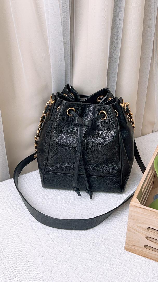 Chanel Black Caviar Vintage Drawstring Bucket Bag (GHW)