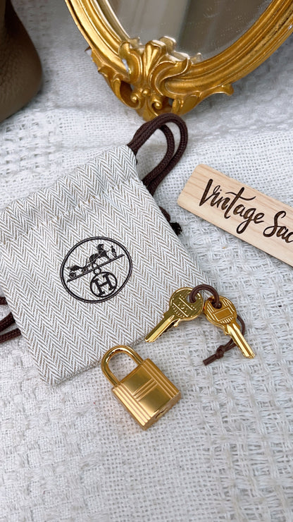 Hermes Etoupe Picotin 18 (GHW)