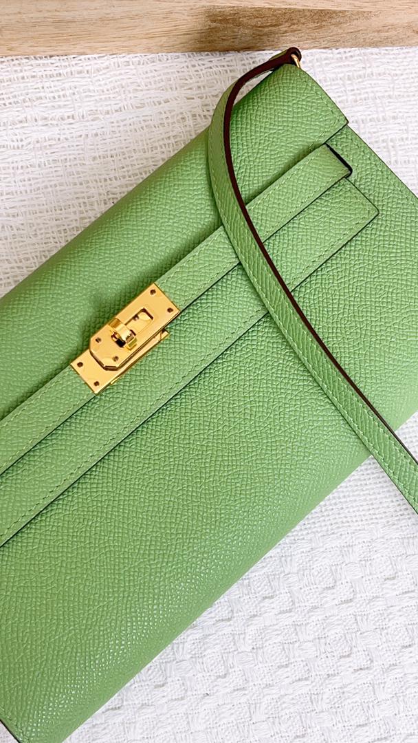 Hermes Vert Criquet Kelly To Go Wallet (Ghw)