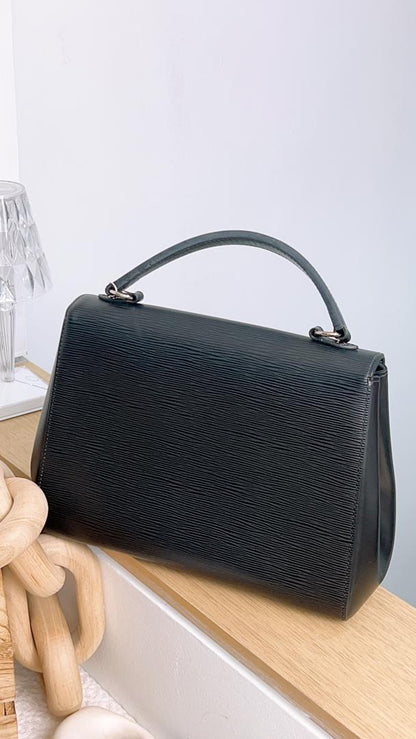 LV Epi Noir Cluny MM