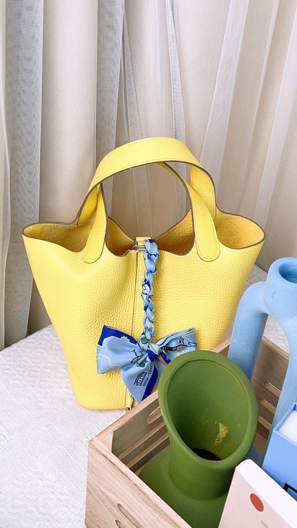 Hermes Lime Yellow Picotin 18 (Phw)