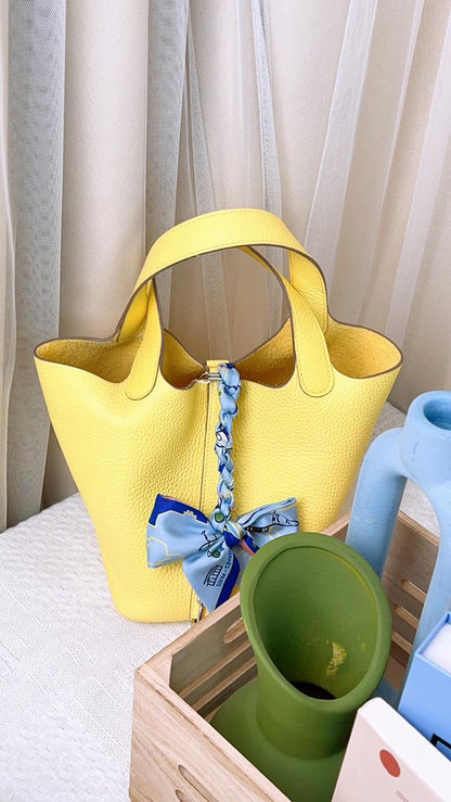 Hermes Lime Yellow Picotin 18 (Phw)