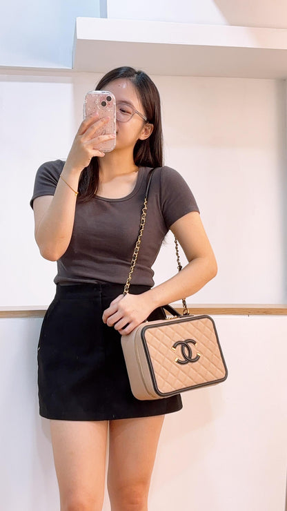 Chanel Beige Caviar Large Filigree Case (GHW)