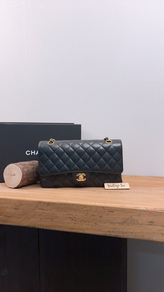 Chanel Black Caviar Medium CF (GHW)