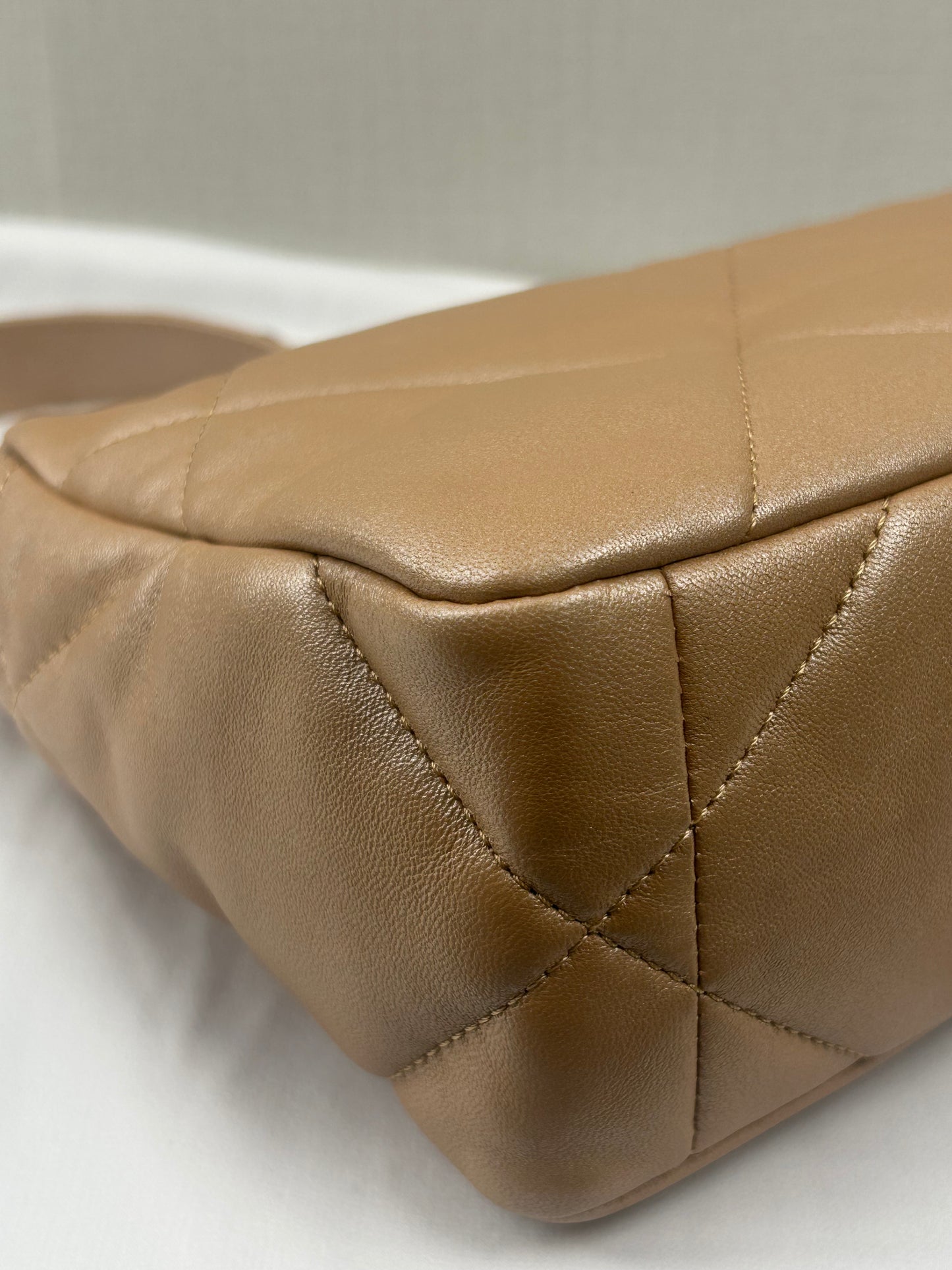 Chanel Champagne Lambskin Small 19 (GHW)