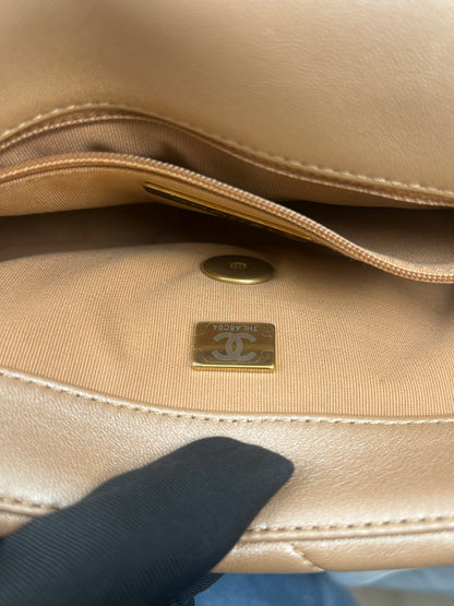 Chanel Champagne Lambskin Small 19 (GHW)