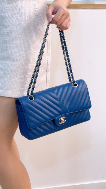 Chanel Royal Blue Caviar Medium CF (SHW)