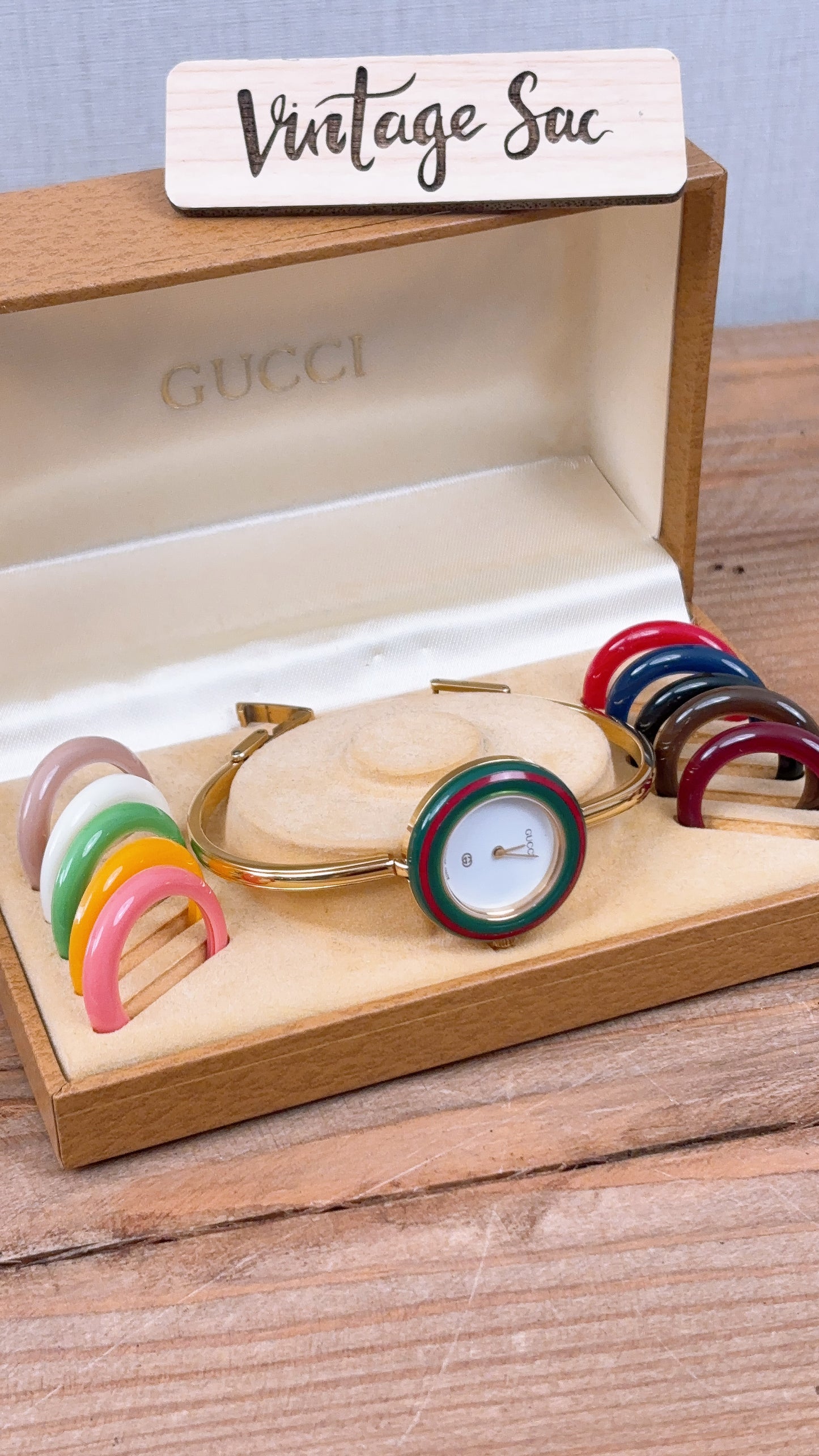 Gold Vintage 1100L Interchangeable Bezel Quartz Watch