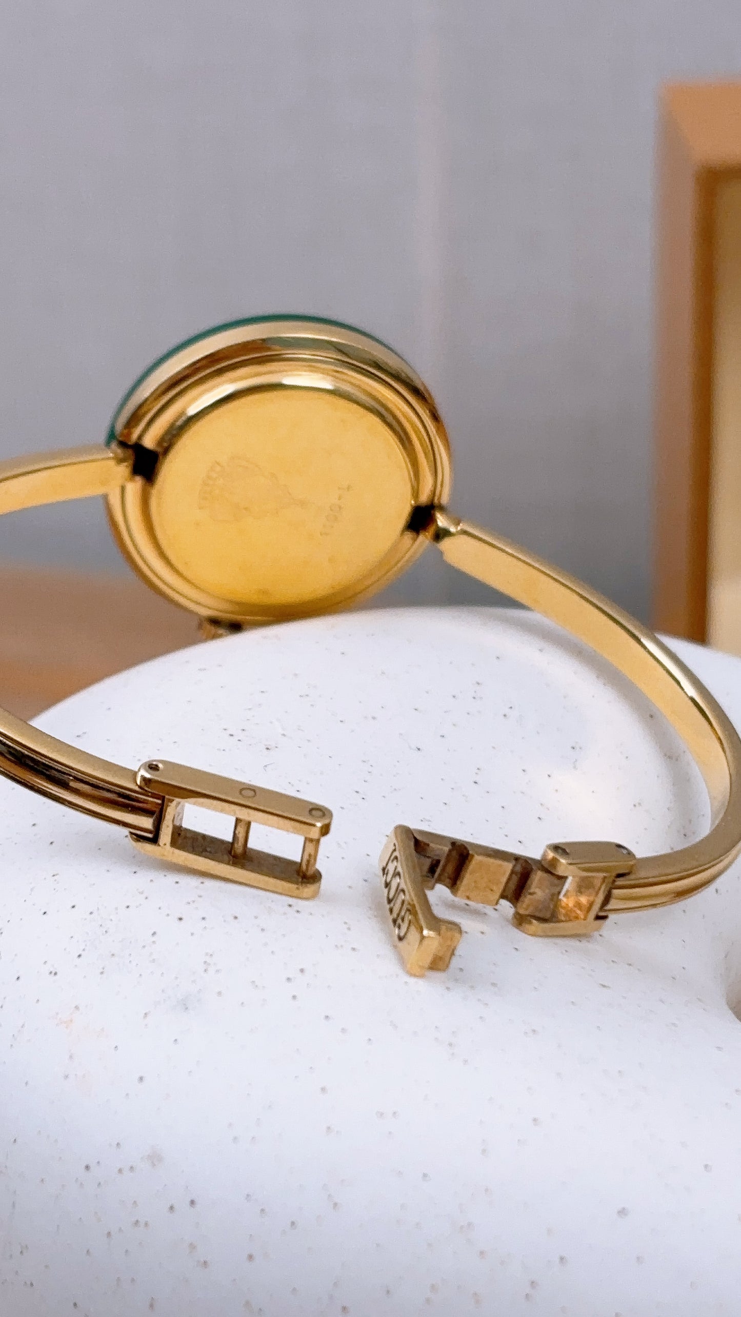 Gold Vintage 1100L Interchangeable Bezel Quartz Watch
