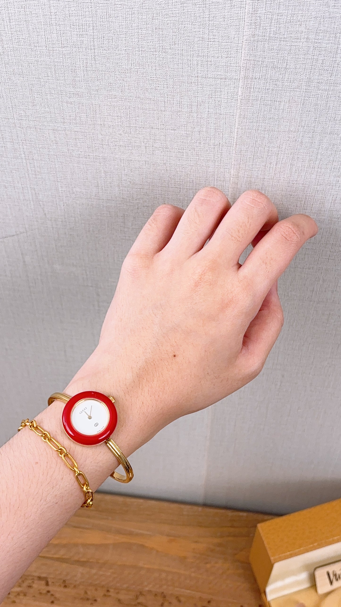 Gold Vintage 1100L Interchangeable Bezel Quartz Watch