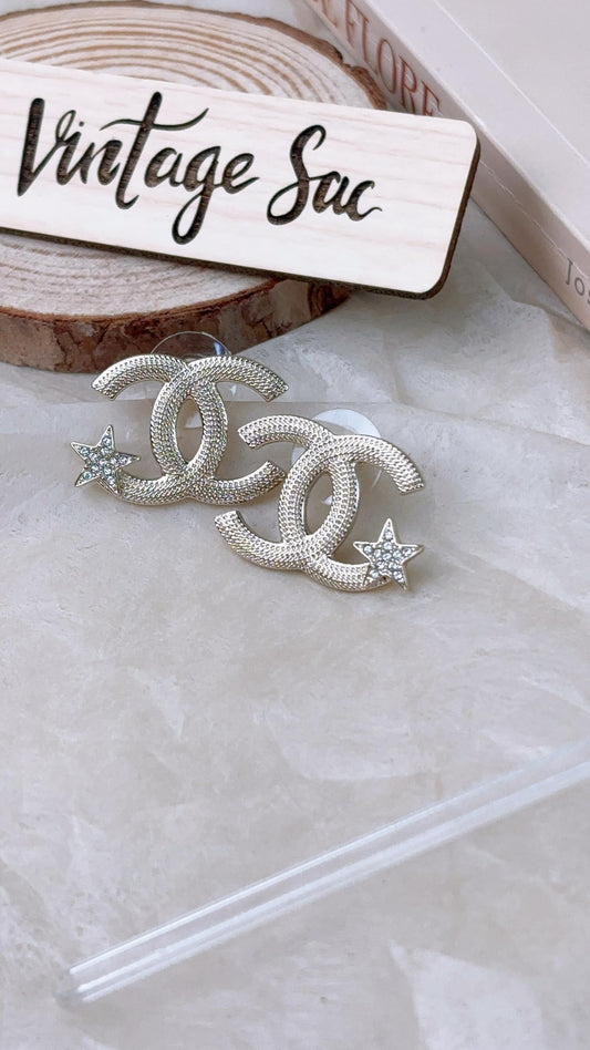 Chanel Light Gold CC Star Earrings