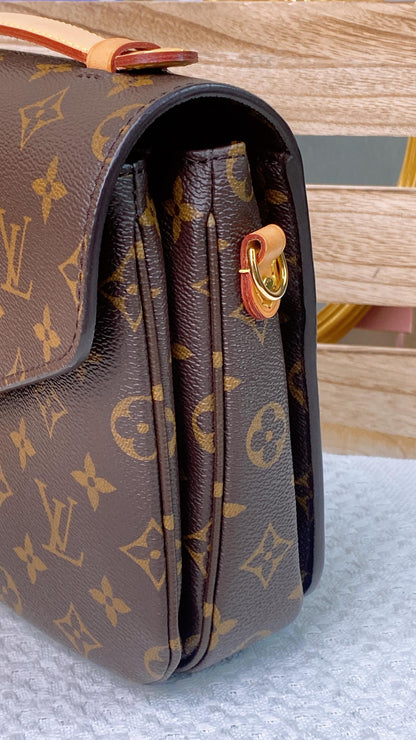 LV Monogram Pochette Metis
