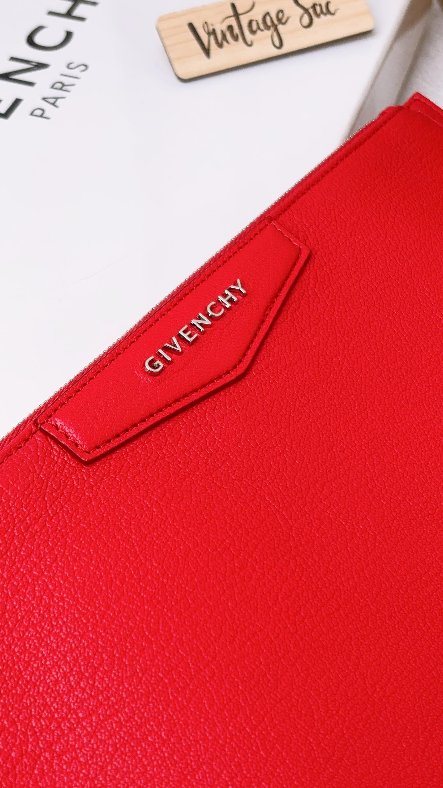 Givenchy Red Antigona Pouch