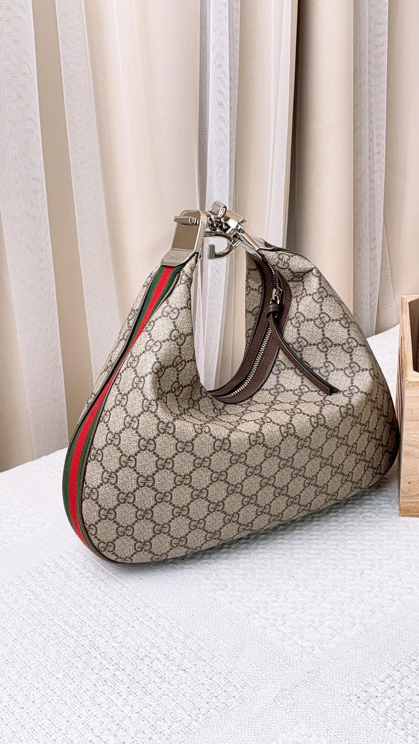 Gucci Supreme Attache Shoulder Bag